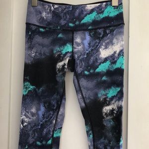 RARE Lululemon Milky Way Wunder Under Crop